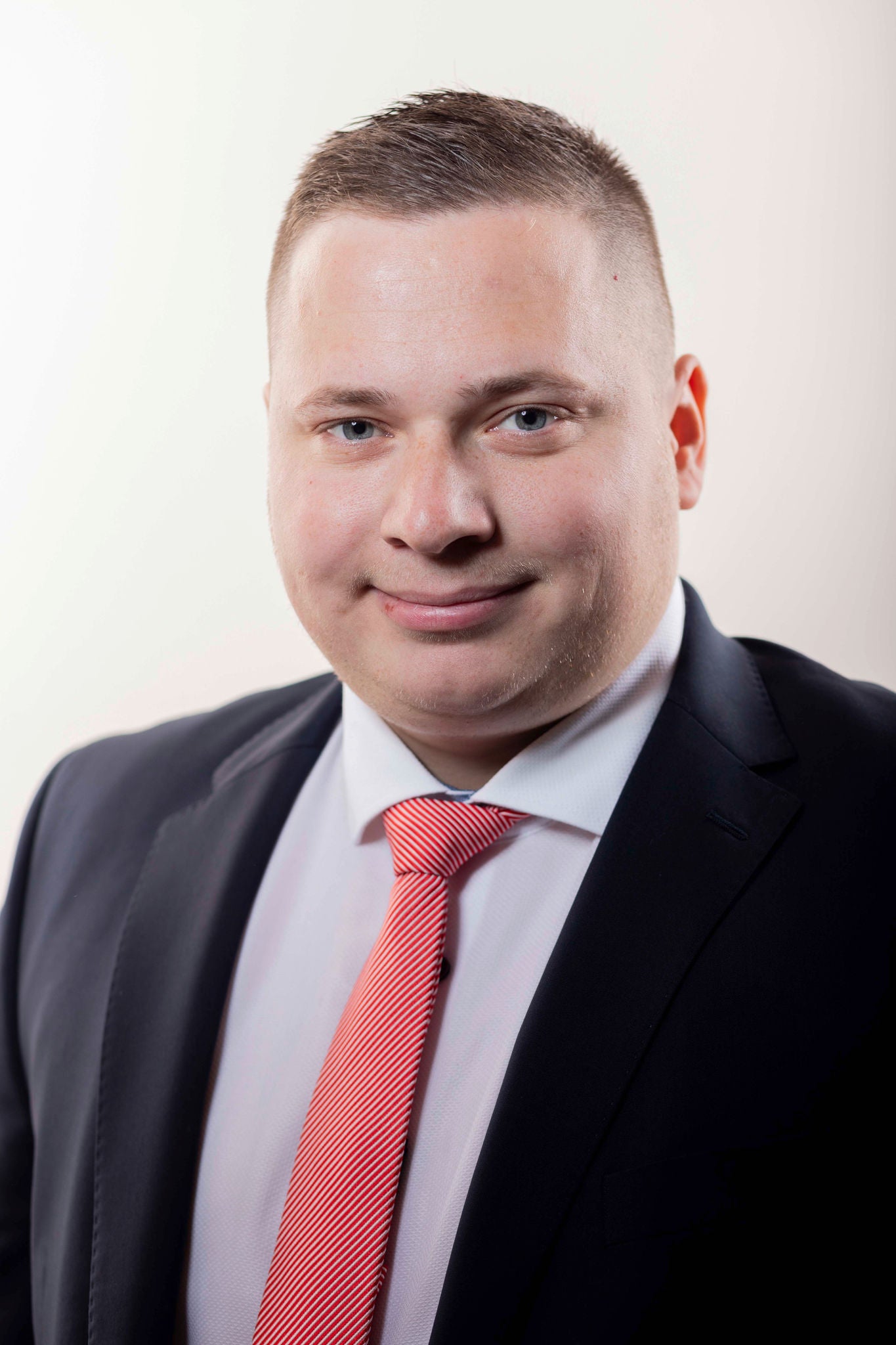 Alexander Schneider