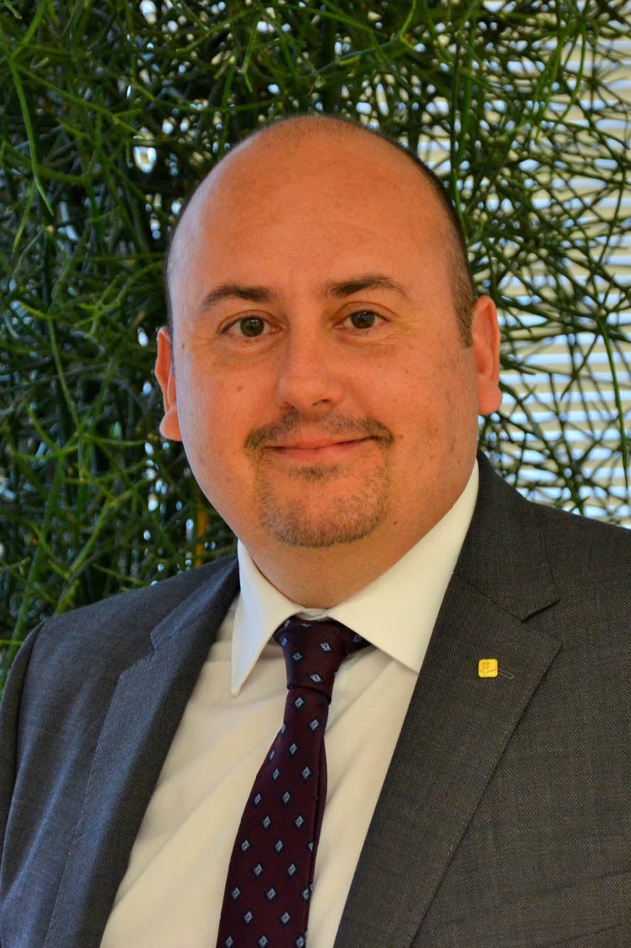 Nikolas Ambrozy